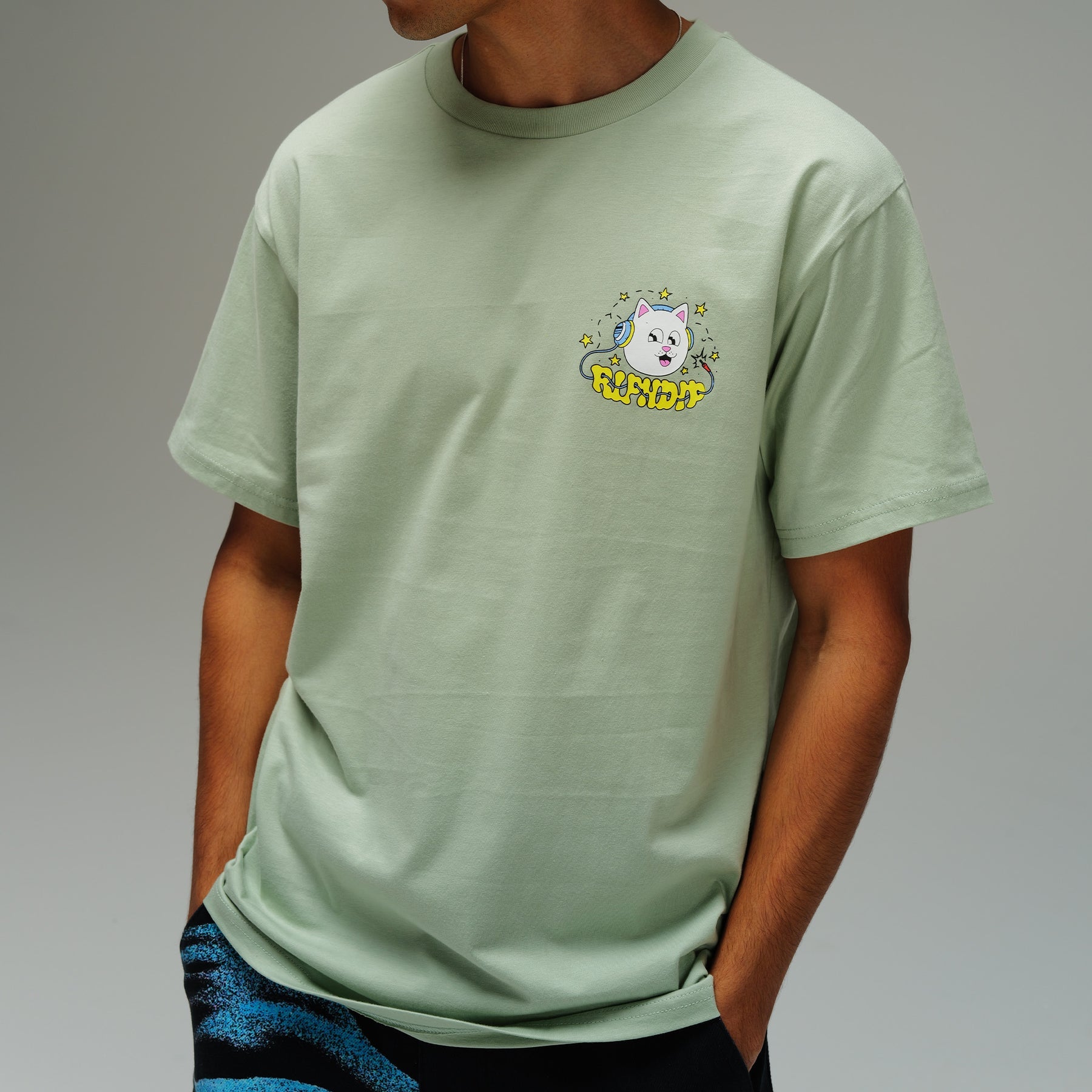 SHROOM SONG TEE