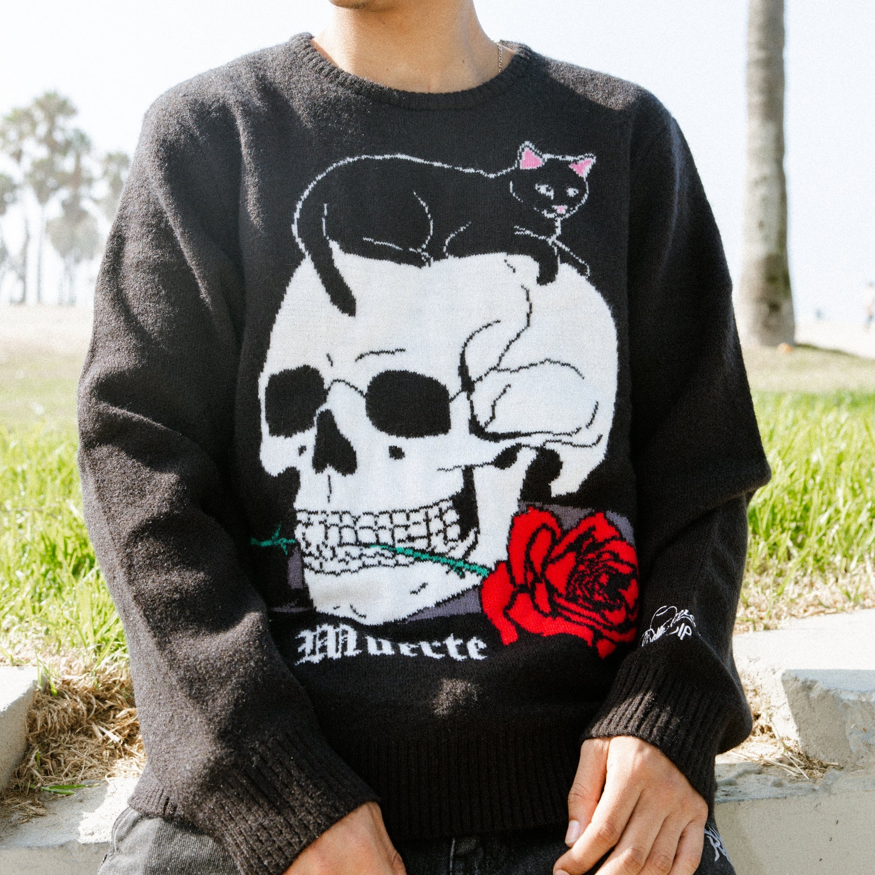 MUERTE KNIT SWEATER