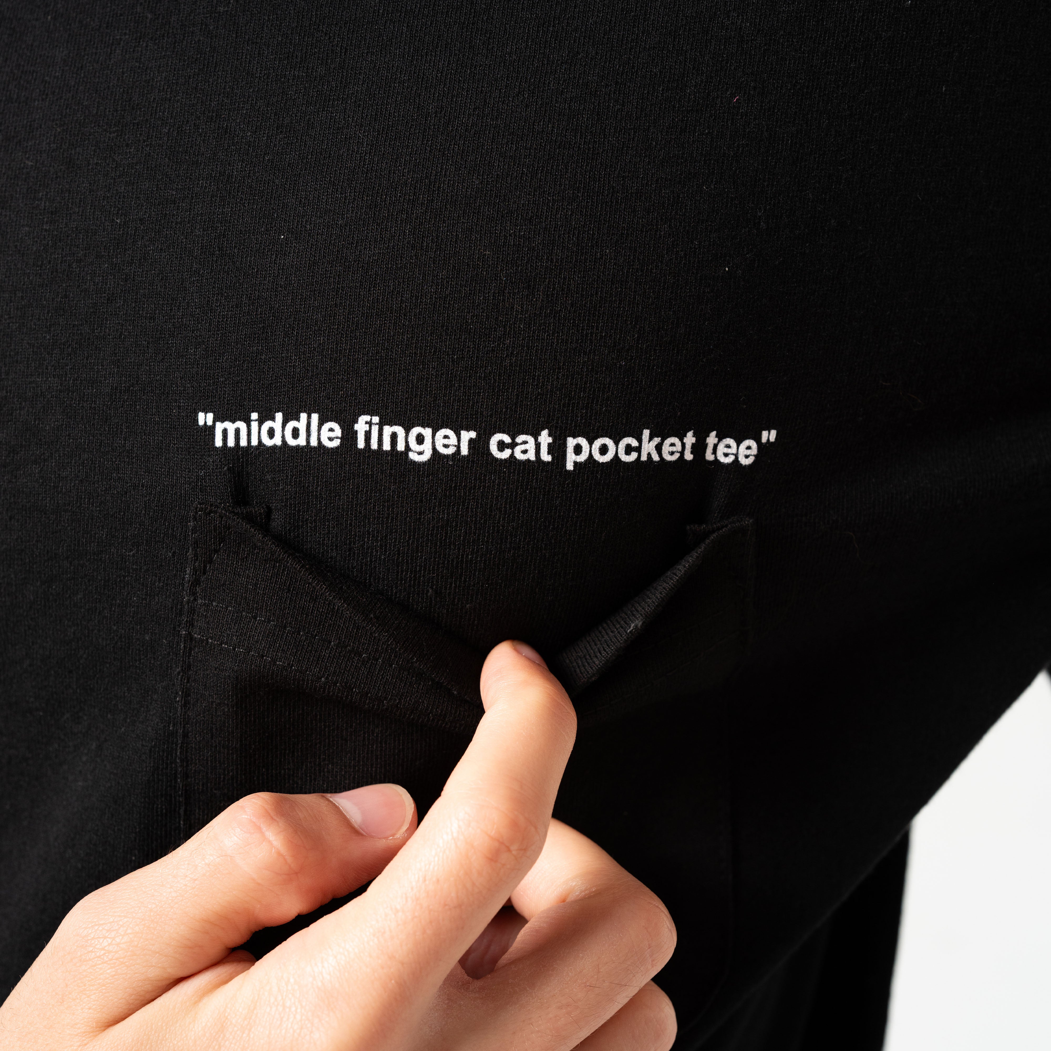 MIDDLE FINGURE CAT POCKET TEE