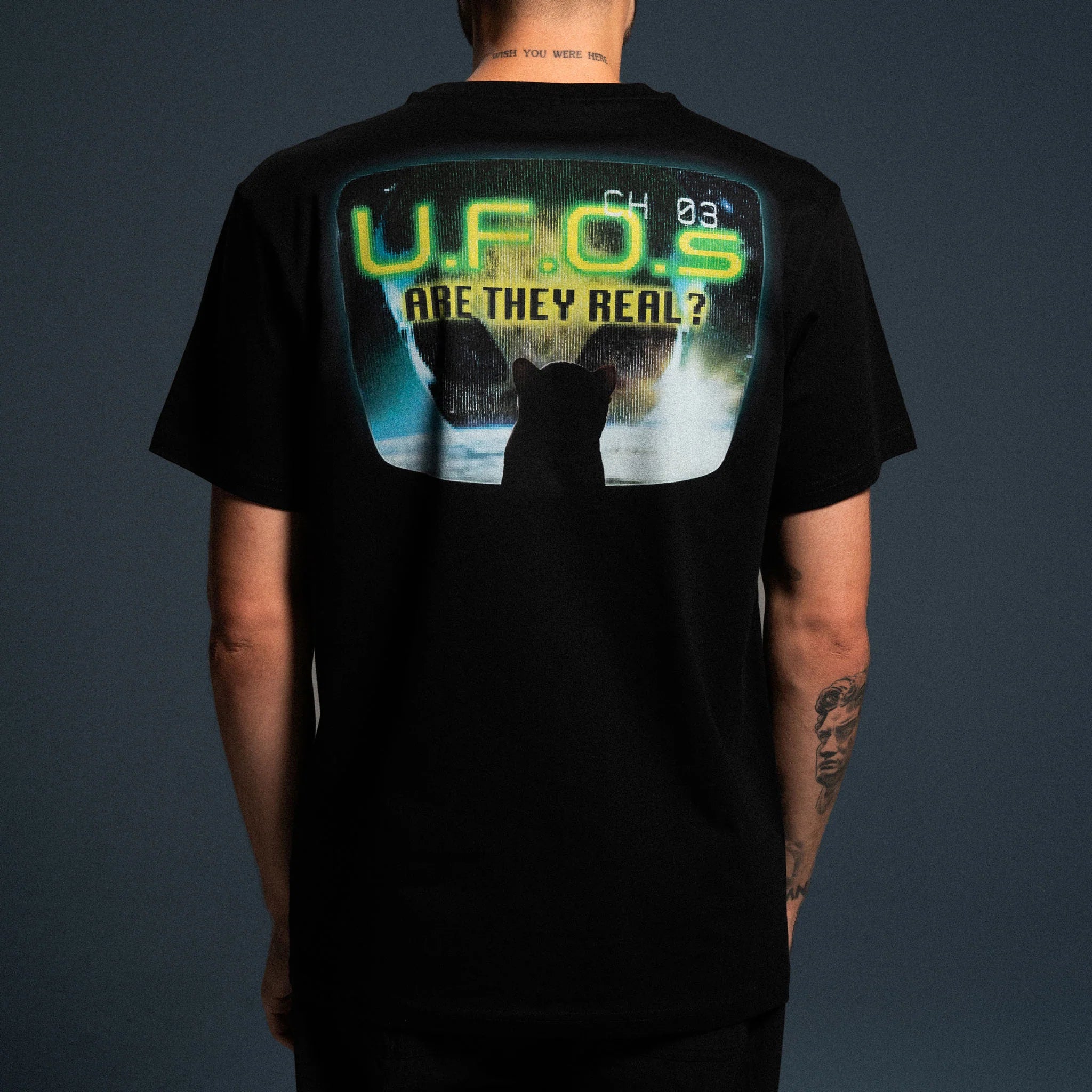 BREAKING NEWS TEE
