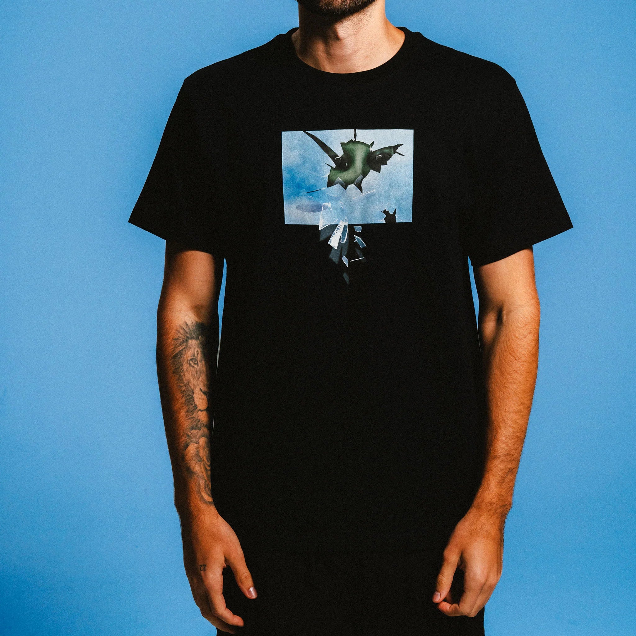 SHATTERED TEE