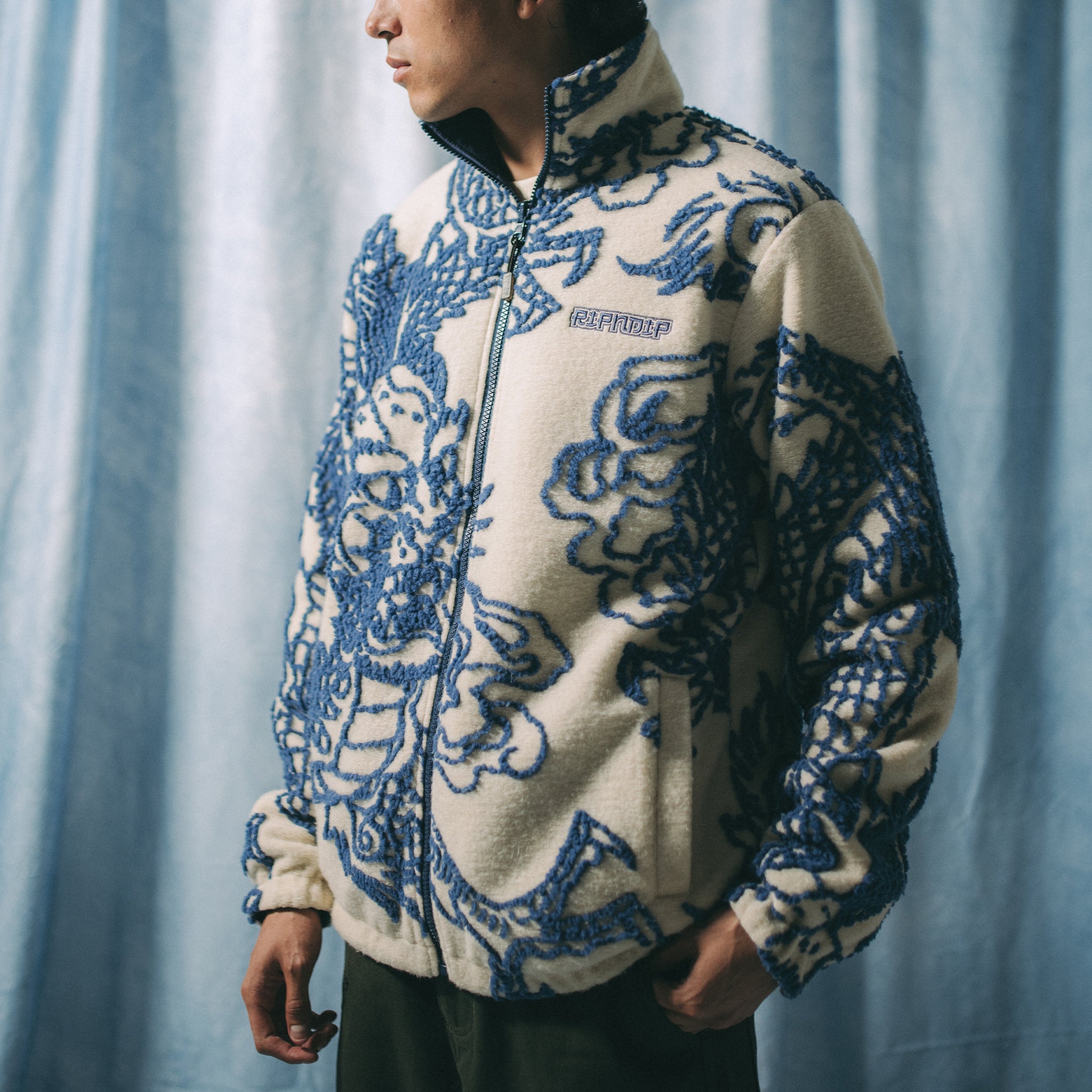 HAKU REVERSIBLE JACKET (OFF WHITE / NAVY)