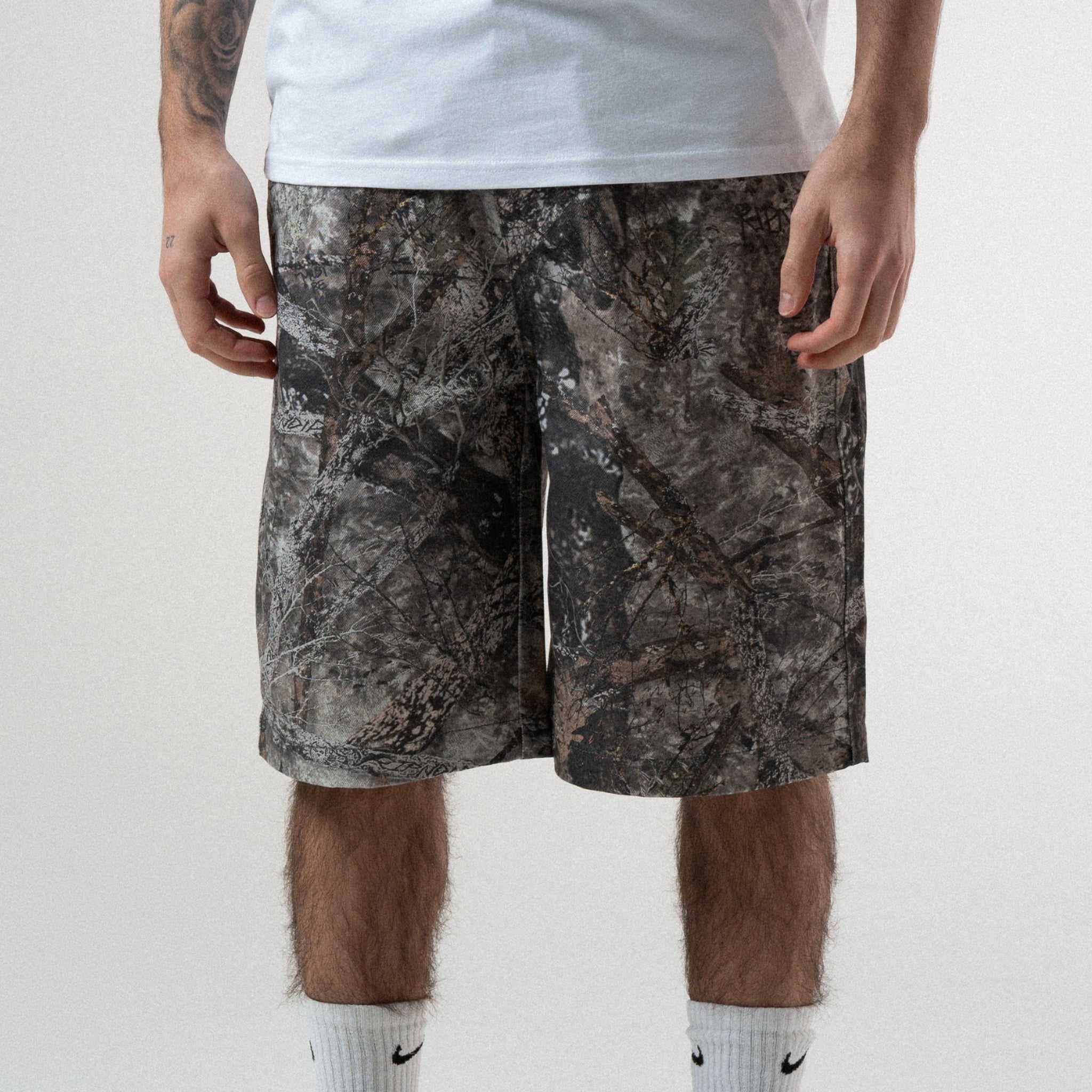 NERMAL TREE CAMO DENIM SHORTS