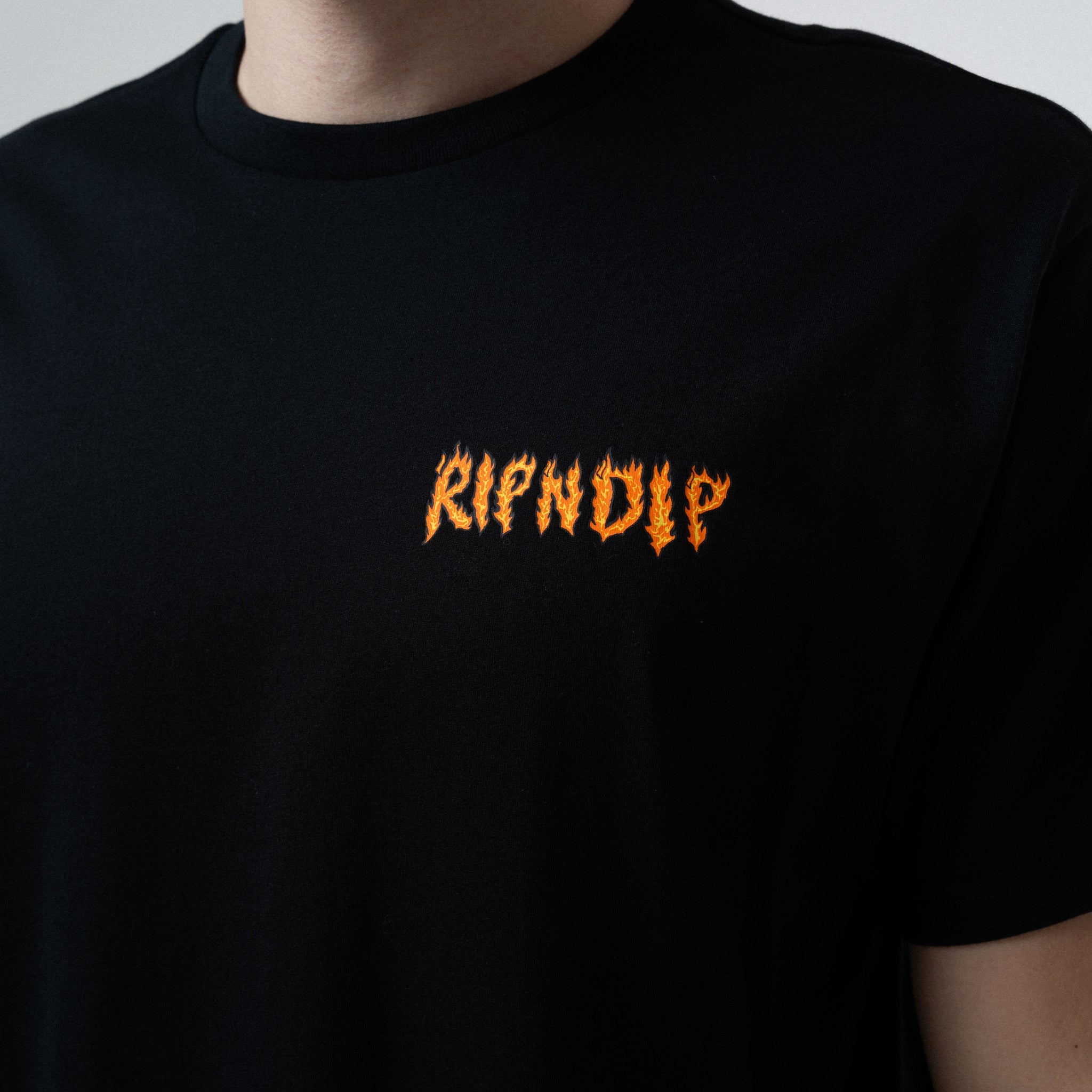 BURN TEE (BLACK)